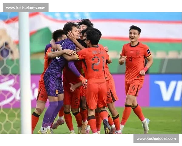 国足迎战乌兹别克斯坦关键之战考验新阵容与出线希望走向世界杯梦