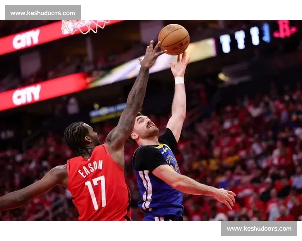 回顾二零一七年勇士对阵火箭经典对决全场录像解析精彩瞬间战术复盘